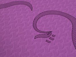 ACRA YOGA MAT fialová, s pozičními liniemi